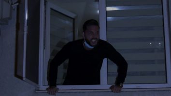 Un tânăr indignat din Constanța a fost huiduit de manifestanți: „Tata a murit acum două zile de Covid și voi protestați? Să vă fie rușine!”