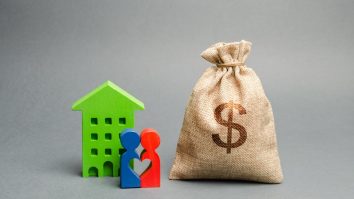 Elevii îşi doresc educaţie financiară în şcoli