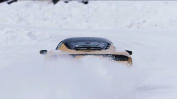 VIDEO. Noul model de la Maserati, MC20, a fost testat pe zăpadă