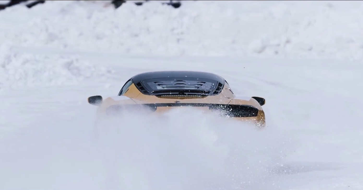 VIDEO. Noul model de la Maserati, MC20, a fost testat pe zăpadă