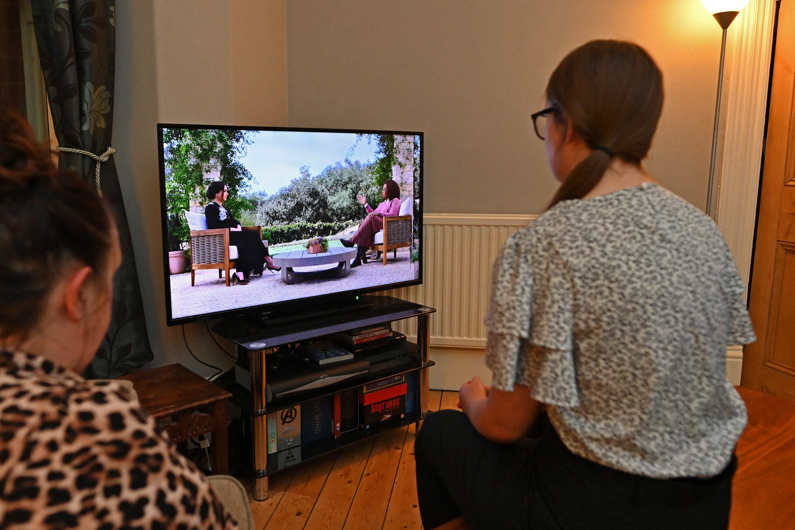 Popularitatea prințului Harry și a lui Meghan Markle a scăzut la un nivel minim după interviul acordat lui Oprah Winfrey