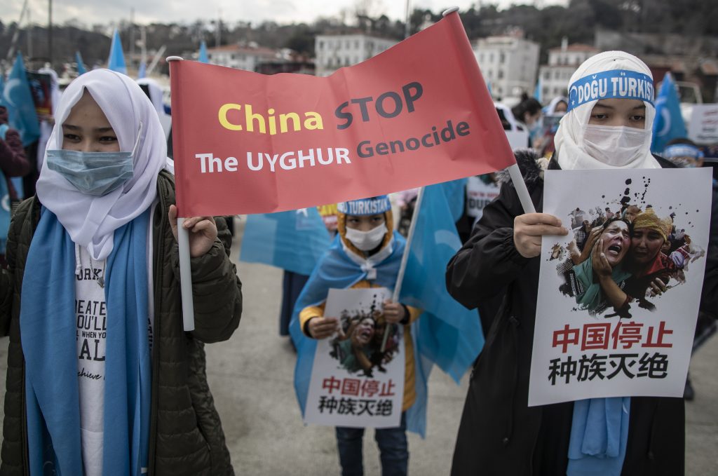 Protest-al-femeilor-uigur