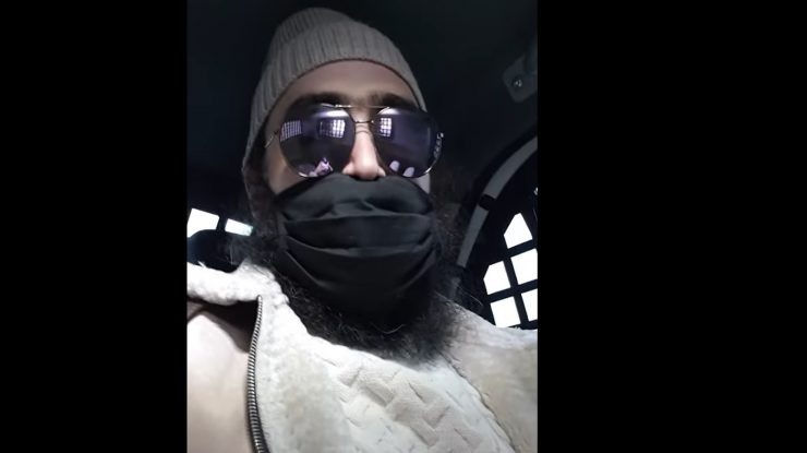 VIDEO. Un fost stareţ din Moldova suține că a fost violat la Socola. Mesajul preotului din mașina poliției