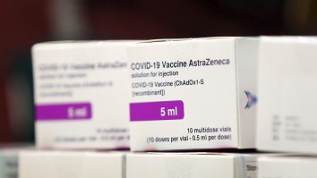 Reacția OMS la anunțul făcut de EMA despre AstraZeneca: „Este posibil, dar nu există suficiente dovezi”