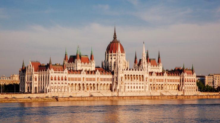 budapesta-parlament
