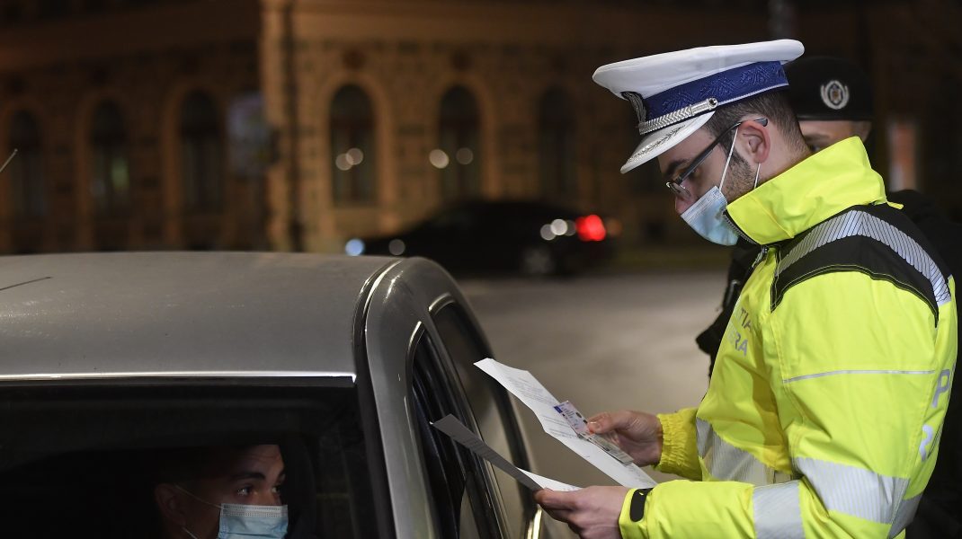Carantină polițist