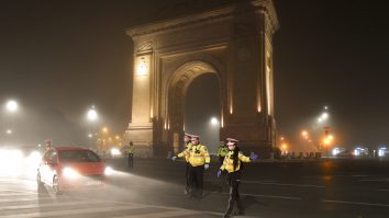 Cum explică Grupul de Comunicare Strategică schimbarea de ultim moment legată de noile restricţii