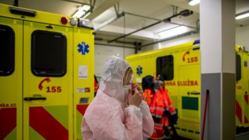 Cehia are nevoie de ajutor pentru tratarea pacienților Covid-19. Ministerul Sănătății solicită ajutor altor țări, pentru că nu mai au loc în spitalele regionale