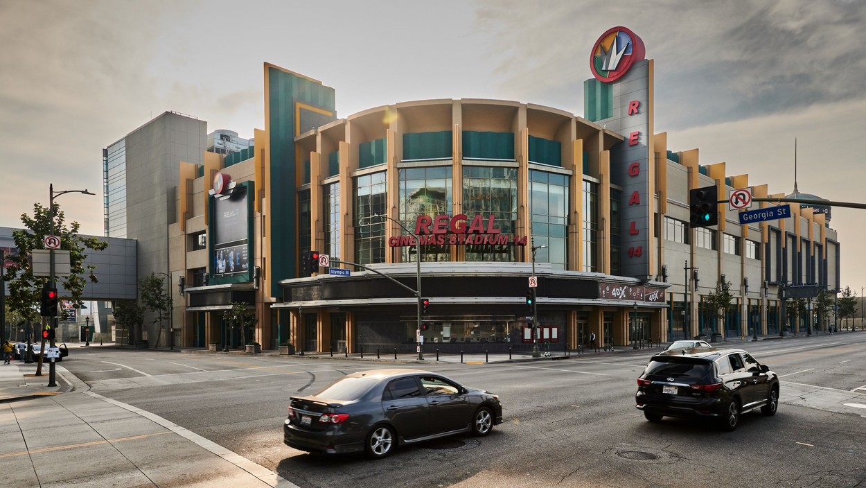 Sălile de teatru şi cinematrografele din Los Angeles se redeschid. Vor funcţiona la capacitate limitată