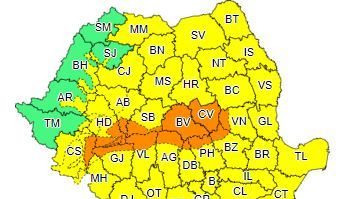 ANM: Cod galben de ploi şi ninsori, până joi dimineaţă. Județele vizate