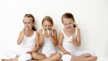 Tot mai mulți copii suferă de depresie. Motivul