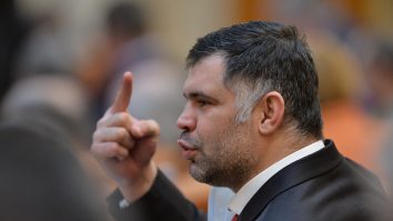 Daniel Ghiță compară atitudinea lui Iohannis față de PSD cu ce au îndurat evreii în al Doilea Război Mondial: „Așa suntem noi acum, ciuma roșie, hoții, nenorociții”