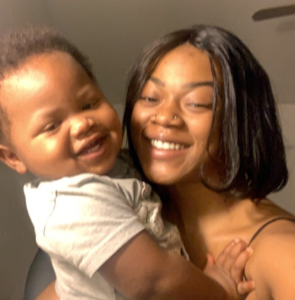 Polițiștii din Houston au împușcat în cap un bebeluș, în timp ce urmăreau suspectul unui jaf