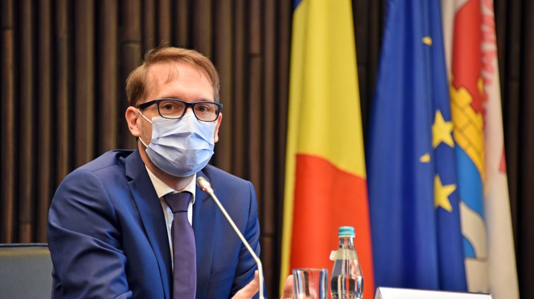 Dominic Fritz cere mai multe vaccinuri pentru timișoreni: „Pentru că intrăm în carantină trebuie să suplimentăm masiv dozele“