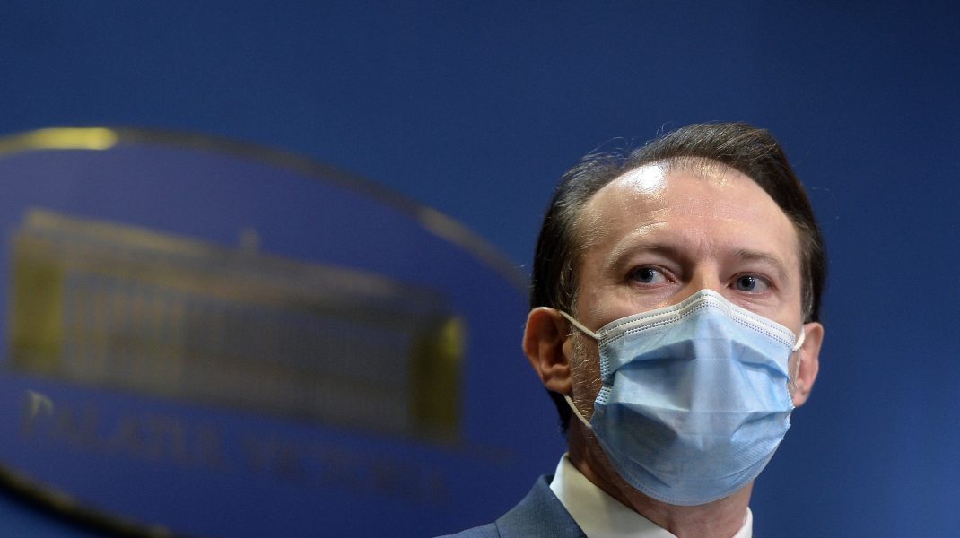 Mesajul lui Cîțu, la 1 milion de oameni vaccinați: „Nu ne putem permite abandonarea măștilor de protecție“