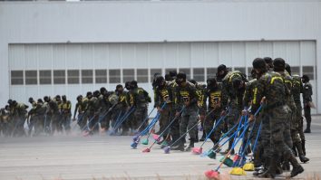 VIDEO. Autorităţile din Guatemala, în alertă după erupția vulcanului Pacaya. Cenușa vulcanică a acoperit capitala țării