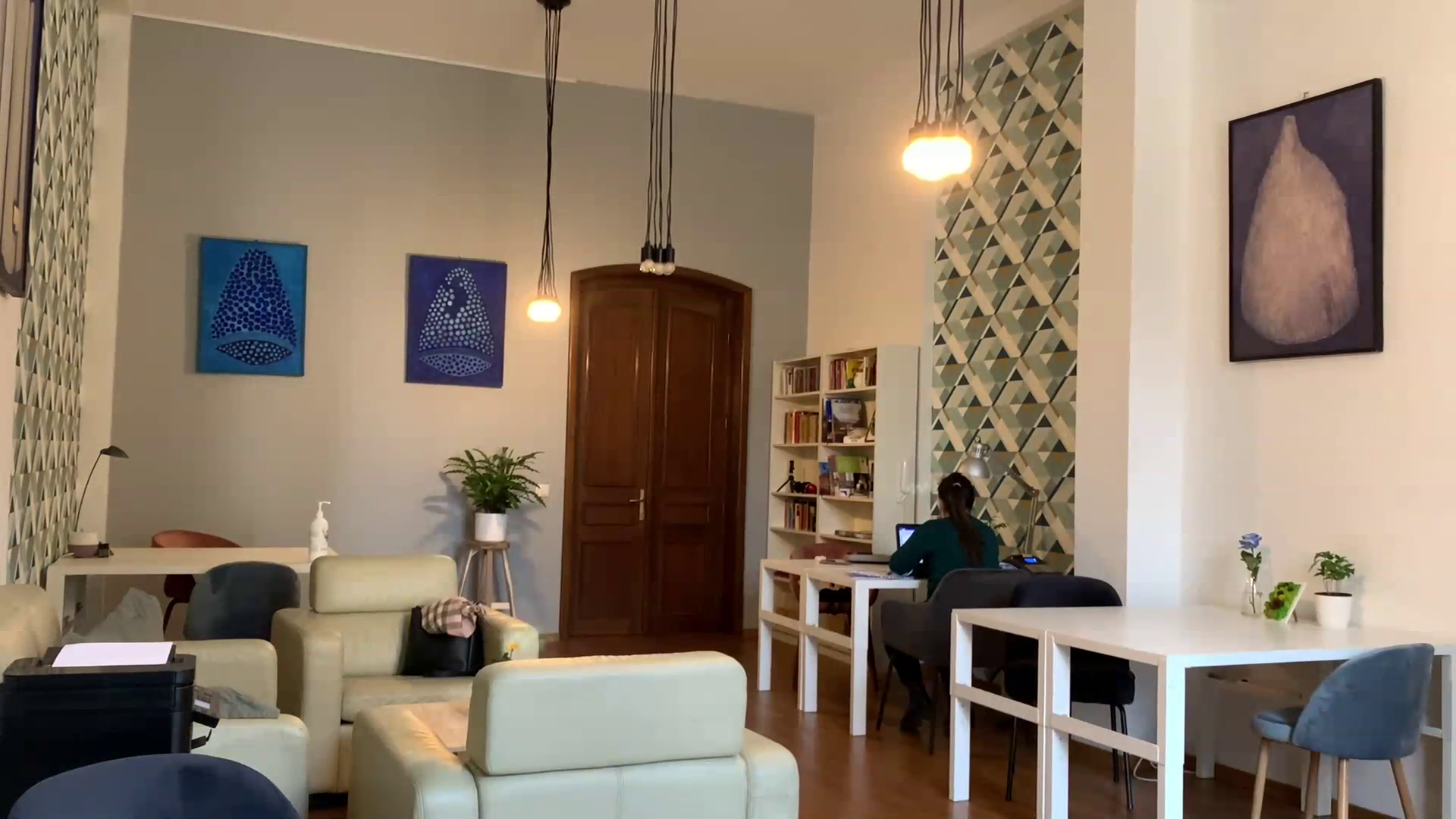 Un antreprenor din Iași a deschis Humans AntiCafe, un spațiu perfect pentru coworking