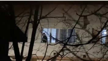 Cum arată saloanele Clinicii de Psihiatrie din Craiova, după ce au fost afectate de incendiul ce ar fi fost provocat de un pacient. VIDEO