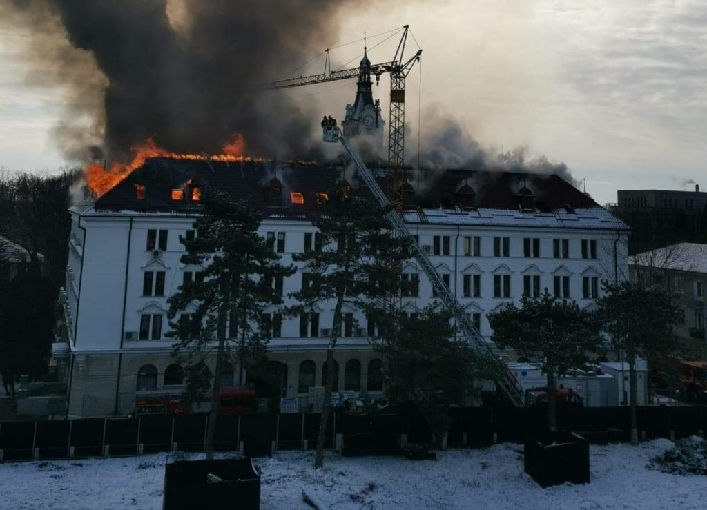 Cauza incendiului de la Prefectura din Suceava. Anunțul făcut de ISU