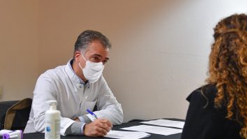 Cât de departe suntem de digitalizarea în Sănătate? Pacienţii merg la consultaţii cu documentele în plasă