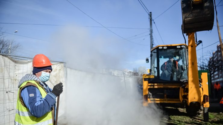 Barometru: Încrederea românilor în meșteri a scăzut din cauza lui „Dorel”