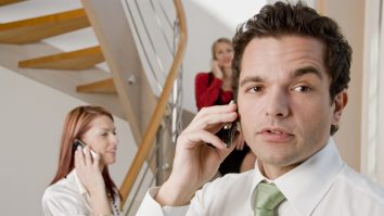 Studiu: Oamenii nu știu să estimeze momentul în care pot încheia o conversație