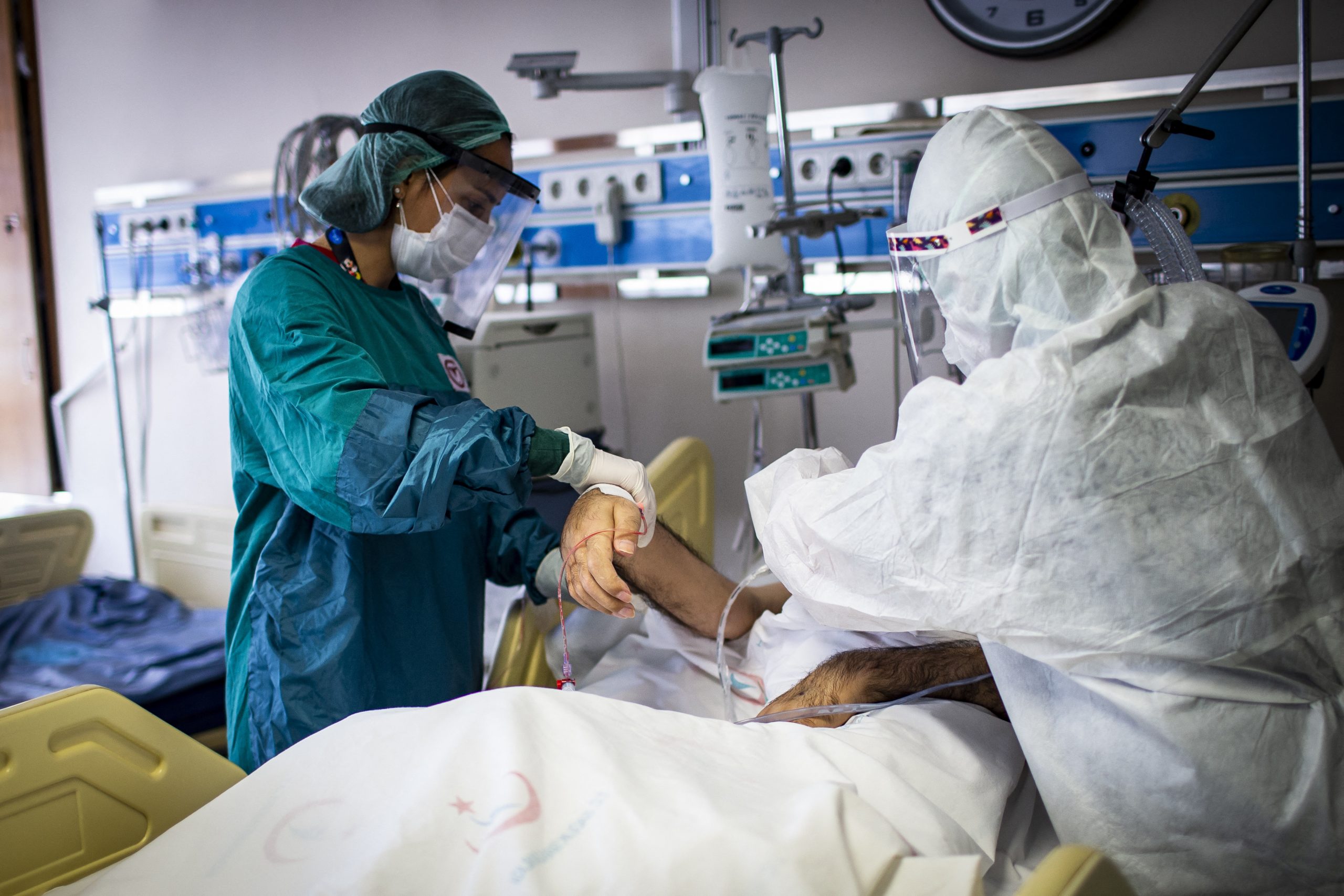 Criza locurilor ATI: Peste 40 de paturi noi au fost identificate pentru spitalele din București