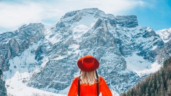 Pălăria Dădârlat, o poveste de peste 125 de ani. Cum au reușit proprietarii acestei afaceri să se reinventeze în pandemie