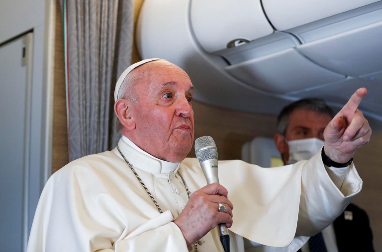 Papa Francisc a spus că Dumnezeu îi va proteja de Covid pe oamenii care au venit să îl vadă în Irak