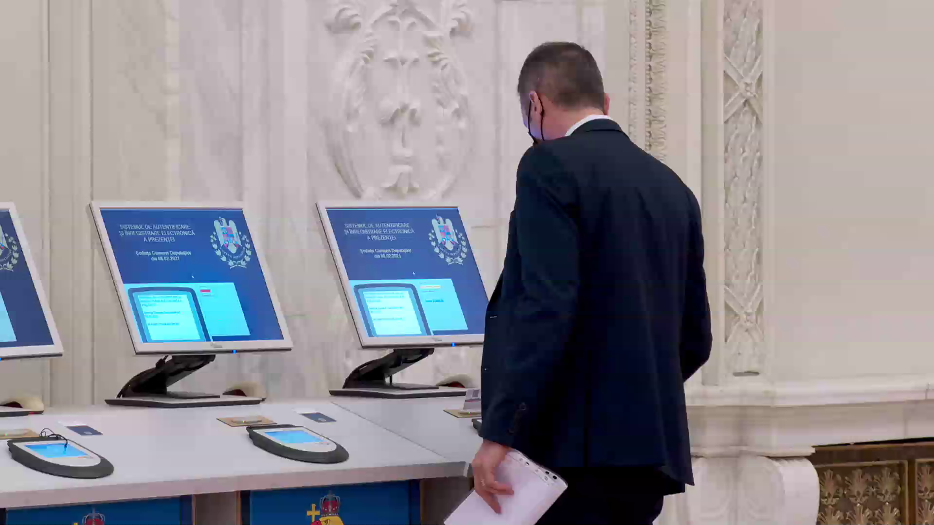 Parlamentarii au propriul centru de vaccinare, care nu figurează pe platformă. Deputat: „Nu consider nimic anormal”