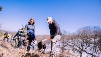 Raluca Turcan, Daniela Cîmpean și alte patru persoane, amendate pentru că nu purtau mască de protecție