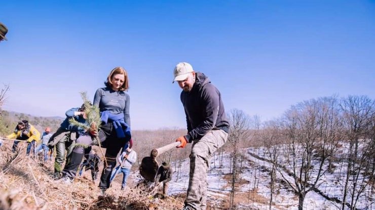 Raluca Turcan, Daniela Cîmpean și alte patru persoane, amendate pentru că nu purtau mască de protecție