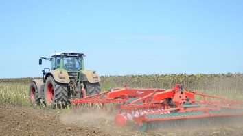 Statul vrea să reglementeze munca la negru. Lucrătorii vor fi plătiți cu vouchere