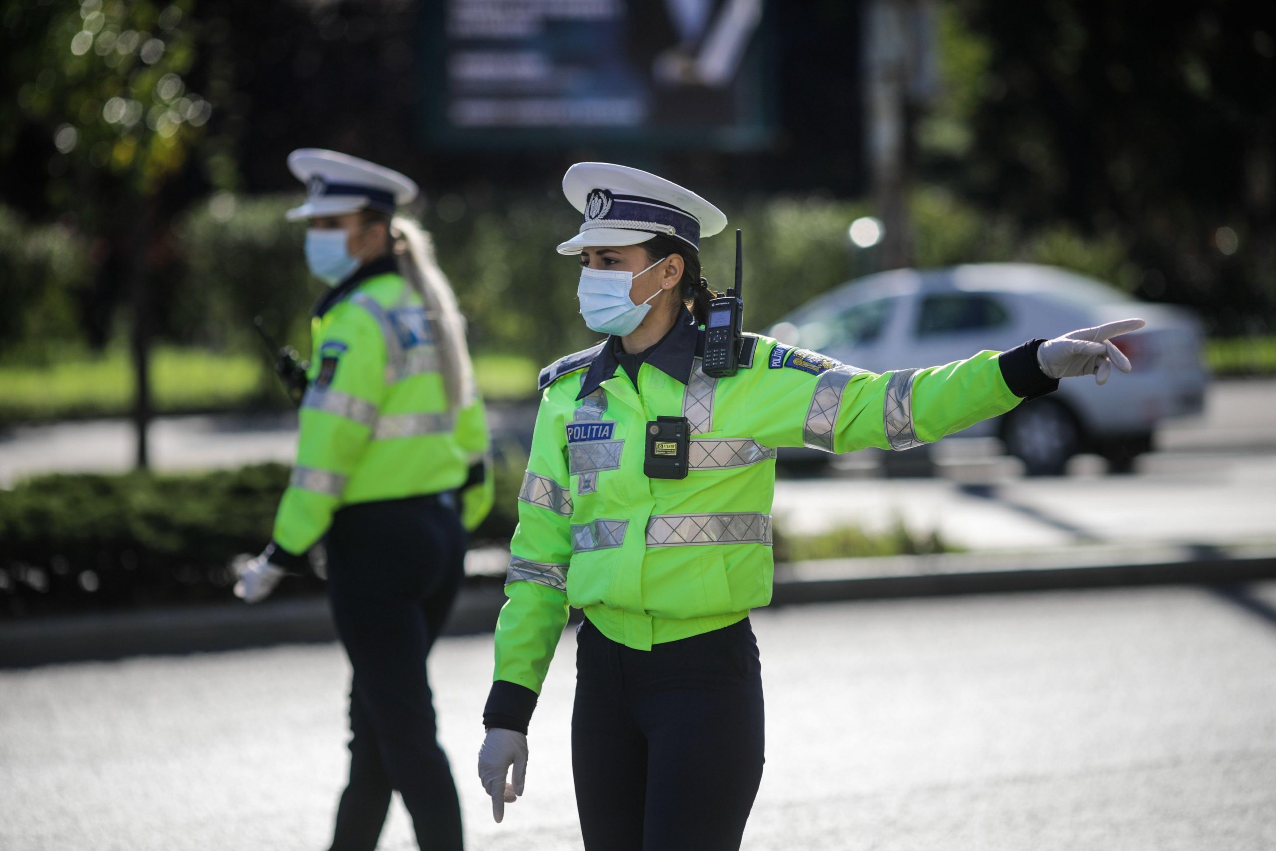 Povestea românului care a primit bani de la politiști după ce a fost tras pe dreapta