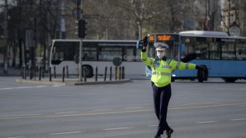 S-a aprobat prelungirea stării de alertă în România. Ce noi măsuri sunt impuse