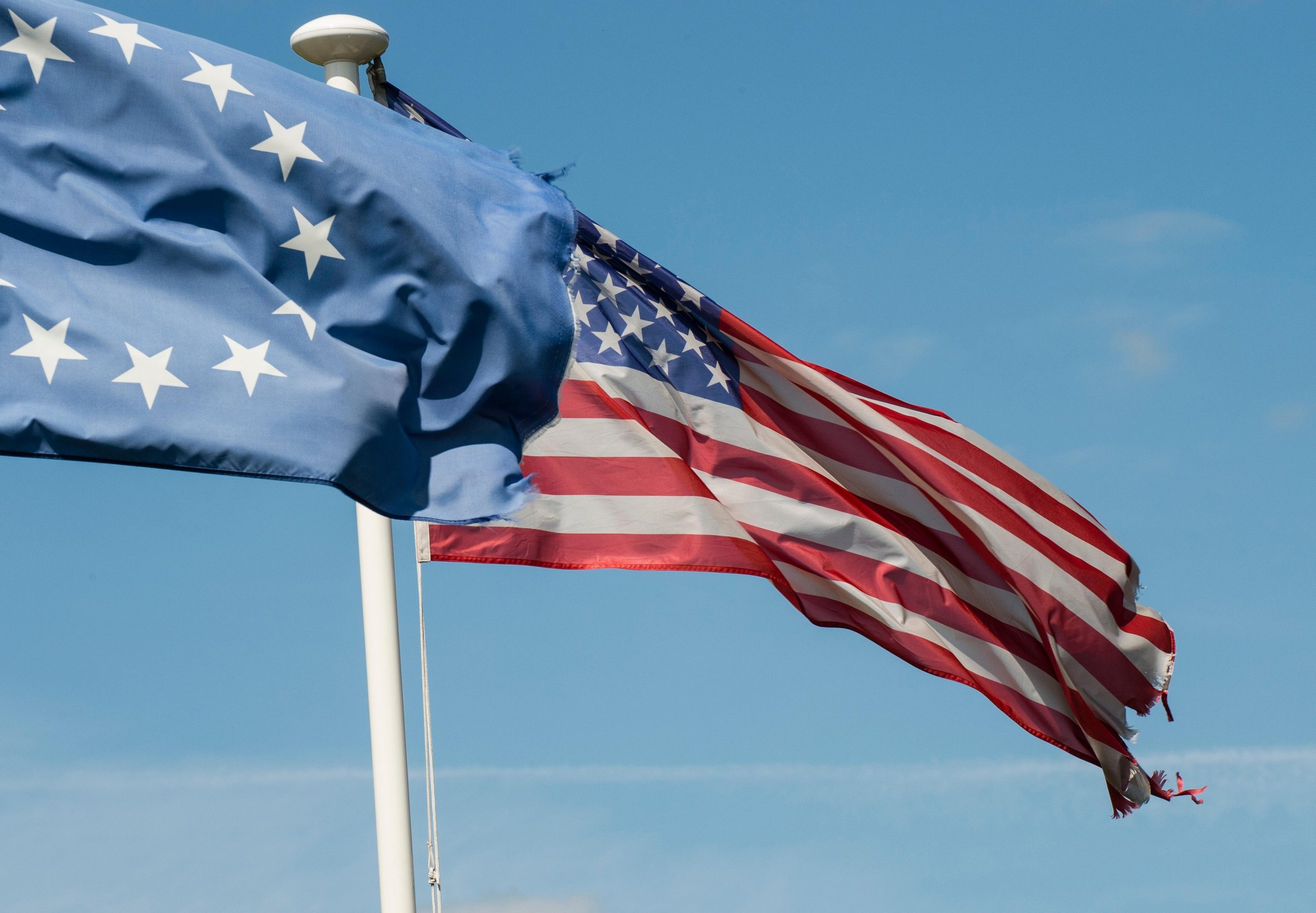 Un senator american cere o alianţă SUA-UE în domeniul tehnologic, pentru contracararea Chinei