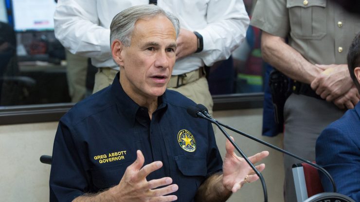 Cazurile de Covid-19 din Texas continuă să scadă, la 3 săptămâni de la eliminarea restricțiilor. Afacerile funcționează la capacitate maximă