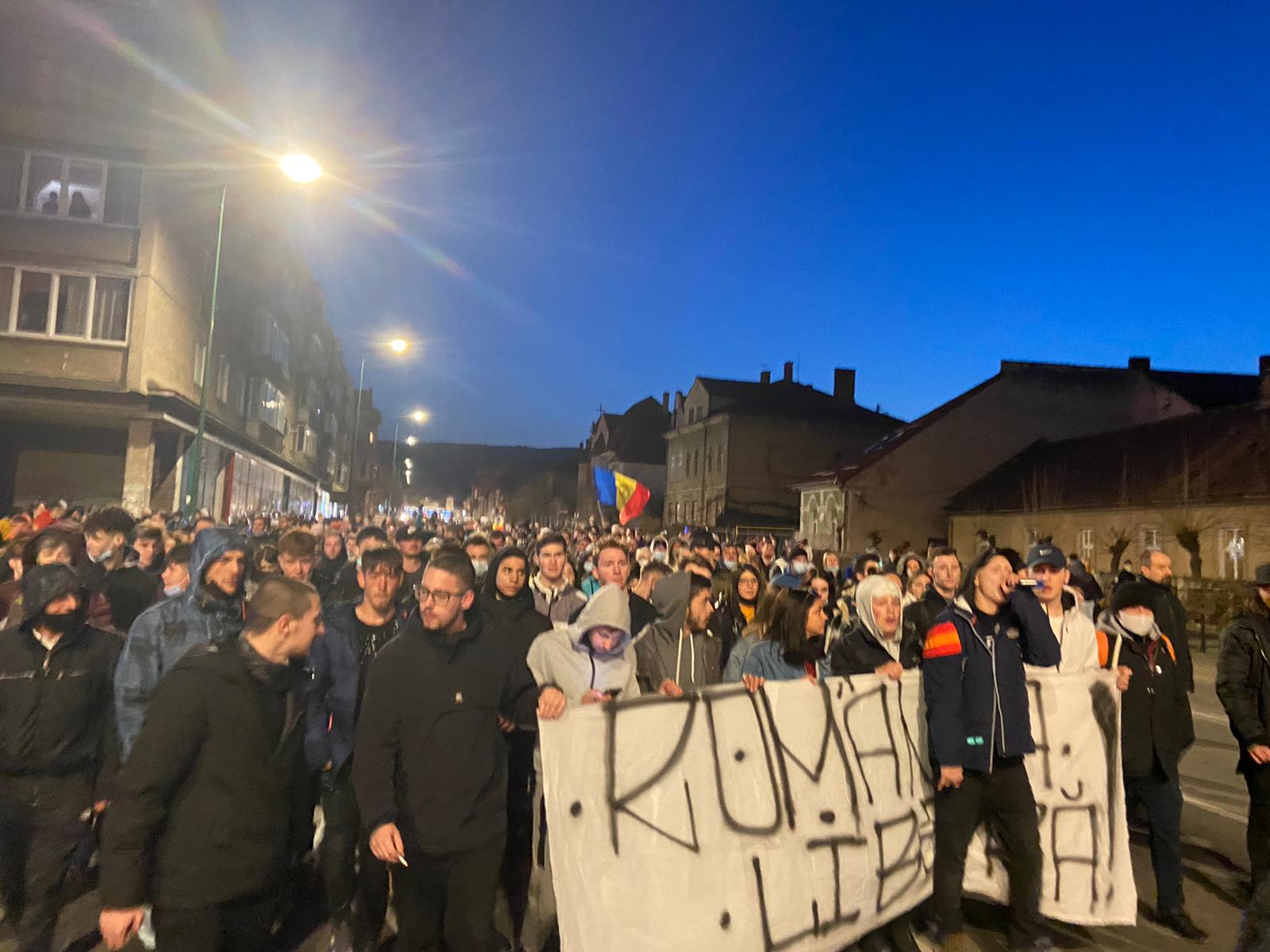 AUR: „România e în stradă. Nu este un protest AUR, este România care se răscoală”