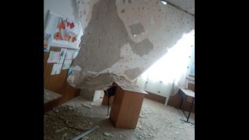 Tavanul unei școli recent renovate din Giurgiu s-a prăbușit. Profesoară: „Dacă omorau niște copii?”