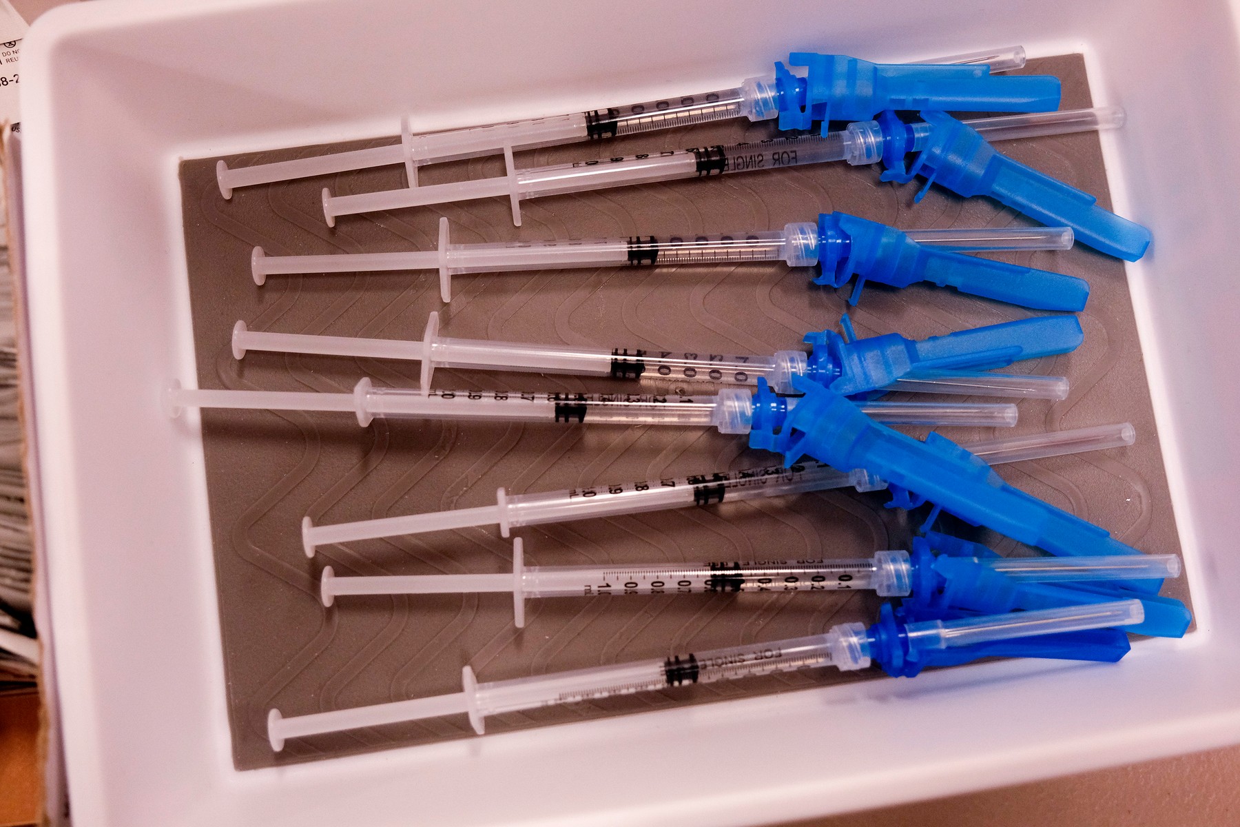 Mai mulți americani au fost injectați cu seringi goale. Ei trebuiau să se vaccineze cu Johnson & Johnson