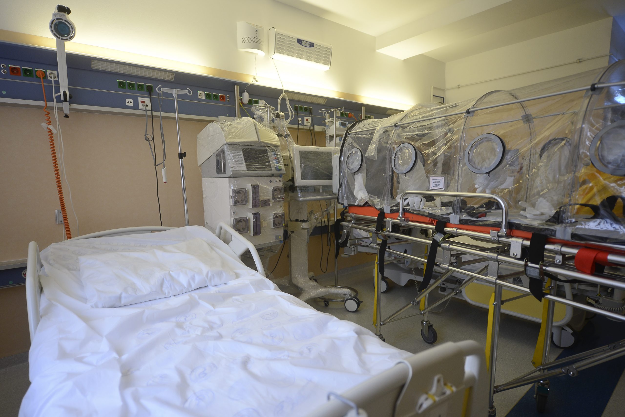 Topul judeţelor afectate de coronavirus. Cele mai multe cazuri noi sunt în Bucureşti și Cluj