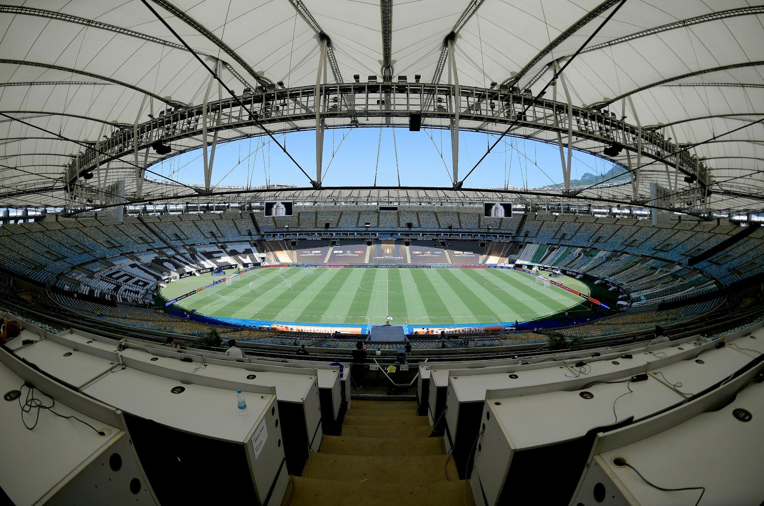 17 cazuri de posibilă infectare cu tulpina Omicron investigate în liga portugheză de fotbal