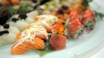 Zeci de oameni din Taiwan şi-au schimbat numele în „Somon“. De la ce a pornit isteria