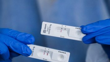 Israelianul care nu are COVID, dar are Omicron