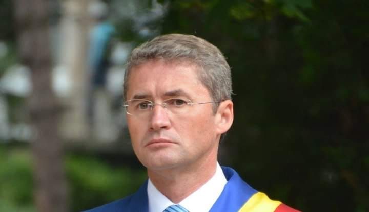 Primarul din Petroșani se opune carantinei: „Pentru alte localități s-au făcut derogări”