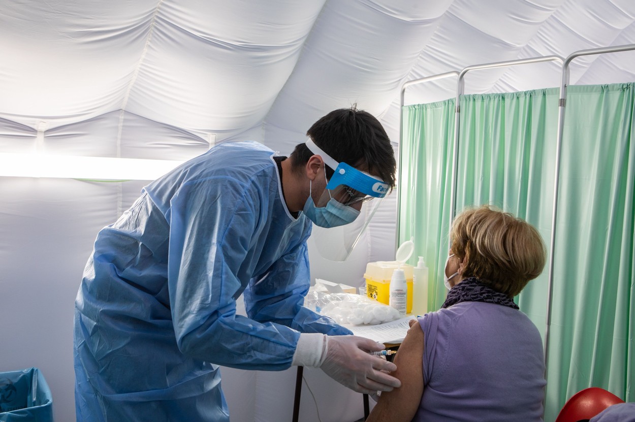 Studiu. Vaccinul antigripal  ar oferi protecție împotriva Covid-19