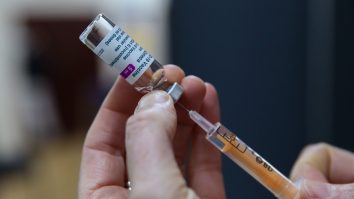 Cât de eficient este de fapt vaccinul AstraZeneca. Compania a dezvăluit noile date