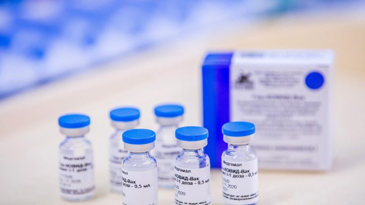Agenția Europeană pentru Medicamente: „Nu cumpărați vaccin din Rusia înainte să îl evaluăm”