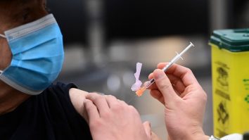 Canada accelerează campania de vaccinare. Până în iulie, toţi cetăţenii vor primi prima doză