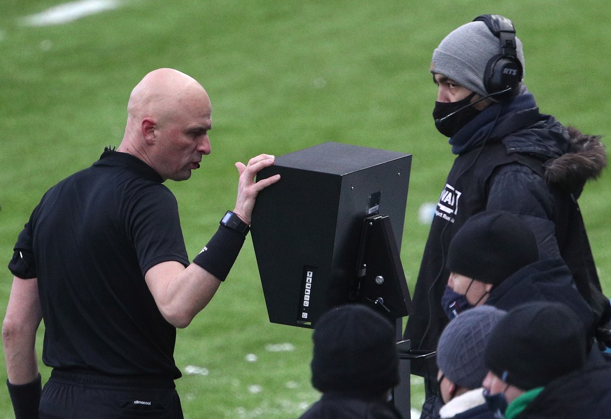 Sistemul VAR va fi introdus și în Liga 1. Răzvan Burleanu: „Costurile se ridică la 500.000 de euro în primul an!”